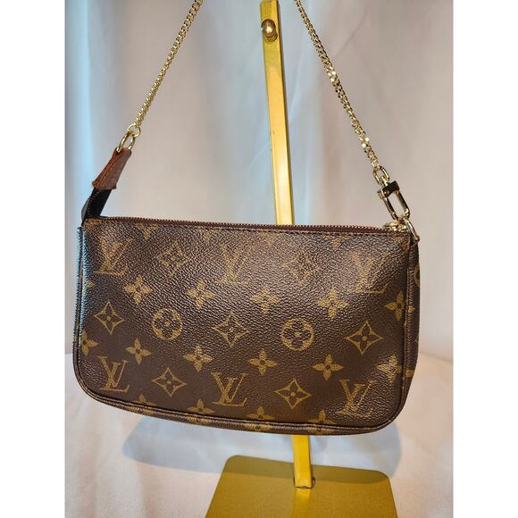 Louis Vuitton Pochette Accessoires Monogram LV Shoulder Bag Vintage Y2K Style - Picture 2 of 15